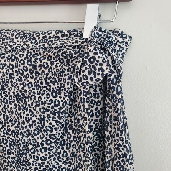 American Eagle leopard print Midi wrap skirt size small - Picture 3 of 8